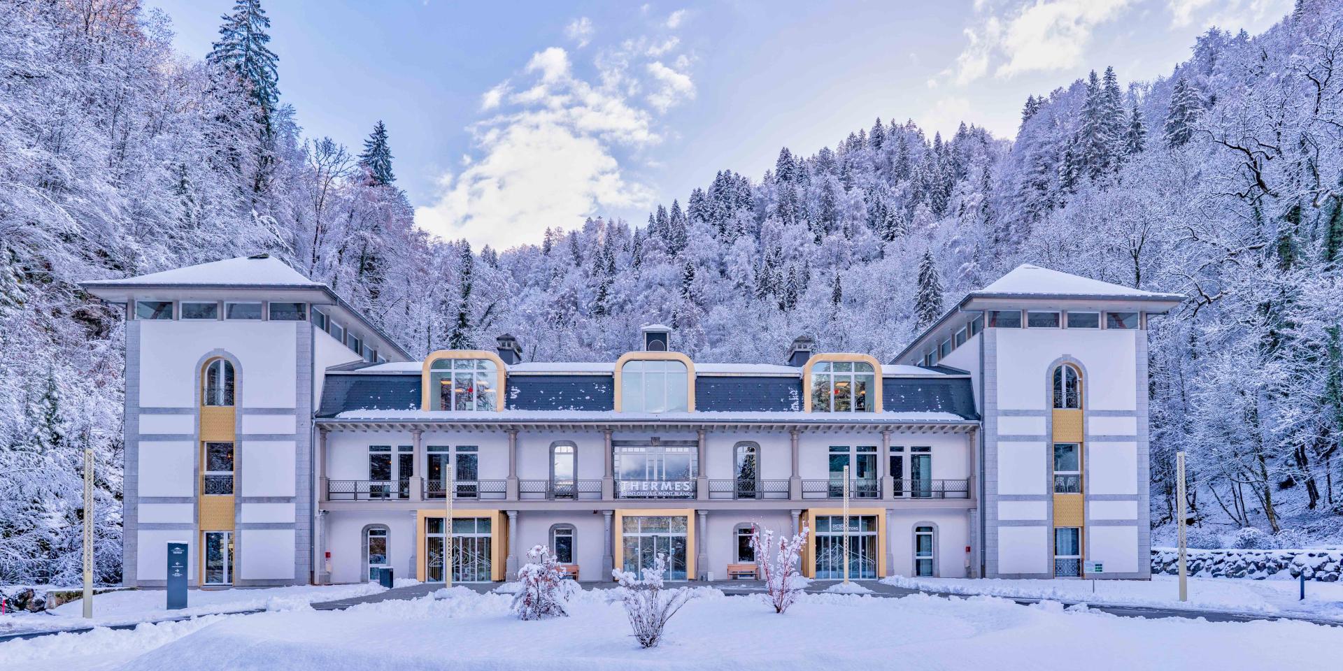 Saint-Gervais Mont-Blanc thermal baths in winter