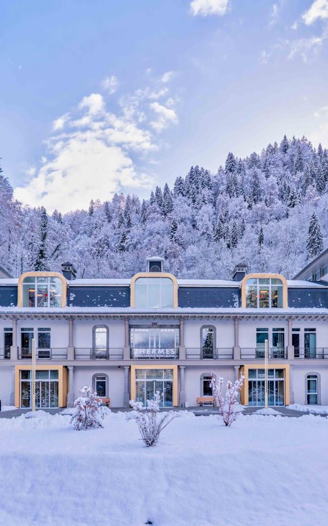 Saint-Gervais Mont-Blanc thermal baths in winter