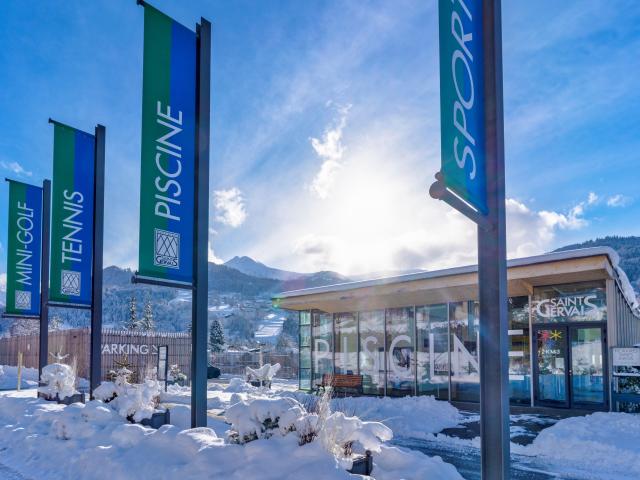 The Saint-Gervais swimming pool in winter