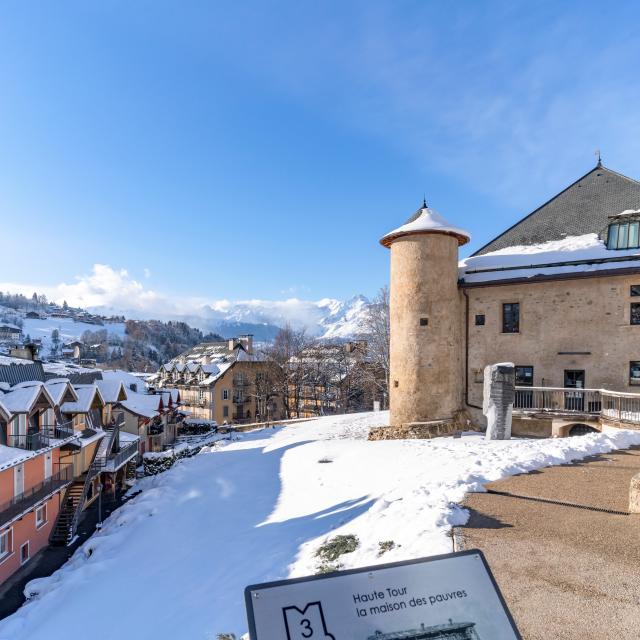 La maison forte de Hautetour