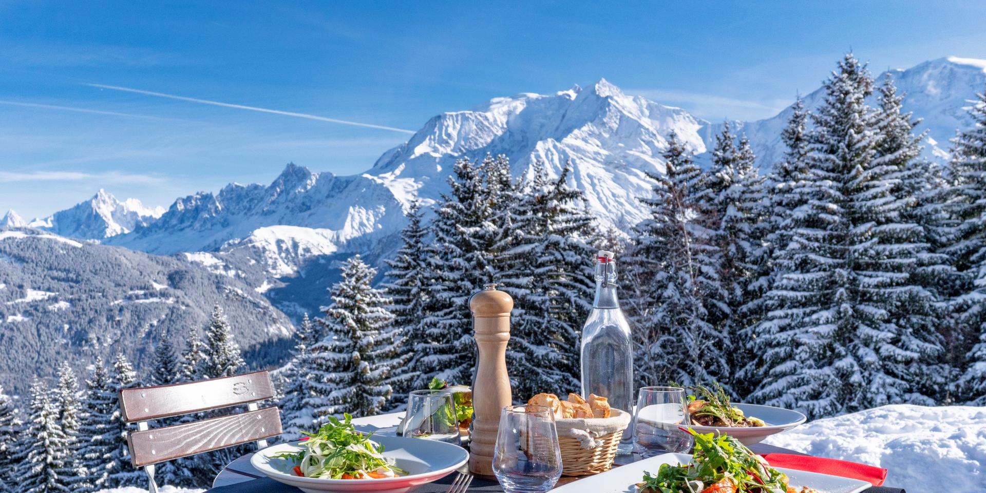 Déjeuner en restaurant d'altitude