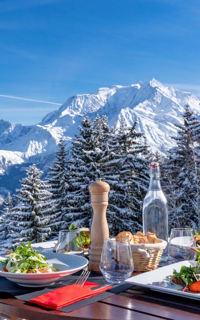 Déjeuner en restaurant d'altitude