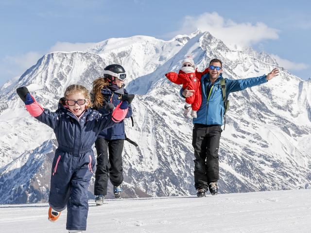 Famille au ski