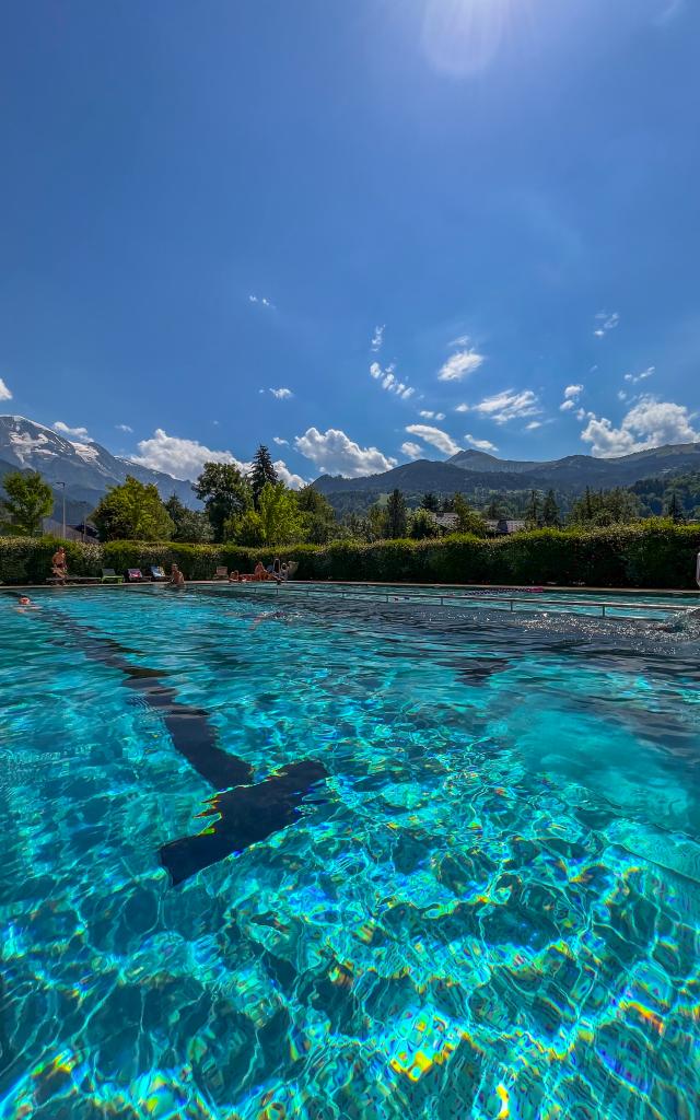 Bassin extérieur de la piscine de Saint-Gervais Mont-Blanc