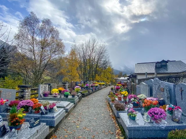 Saint-Nicolas de Véroce Cemetery