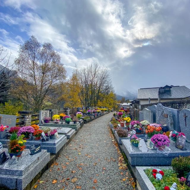 Saint-Nicolas de Véroce Cemetery