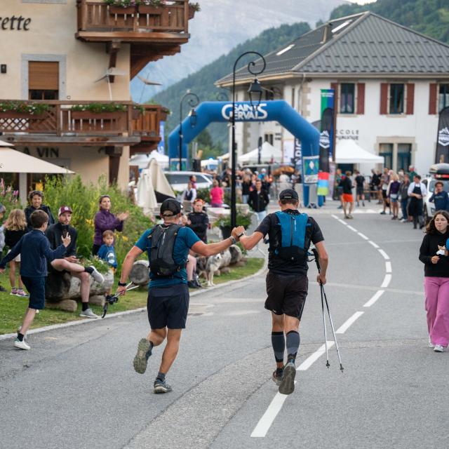 Arrivée de la Montagn'hard à Saint-Nicolas de Véroce