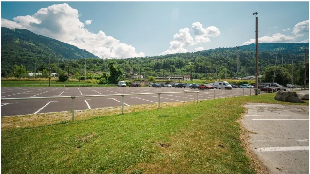 Parking du Stade au Fayet